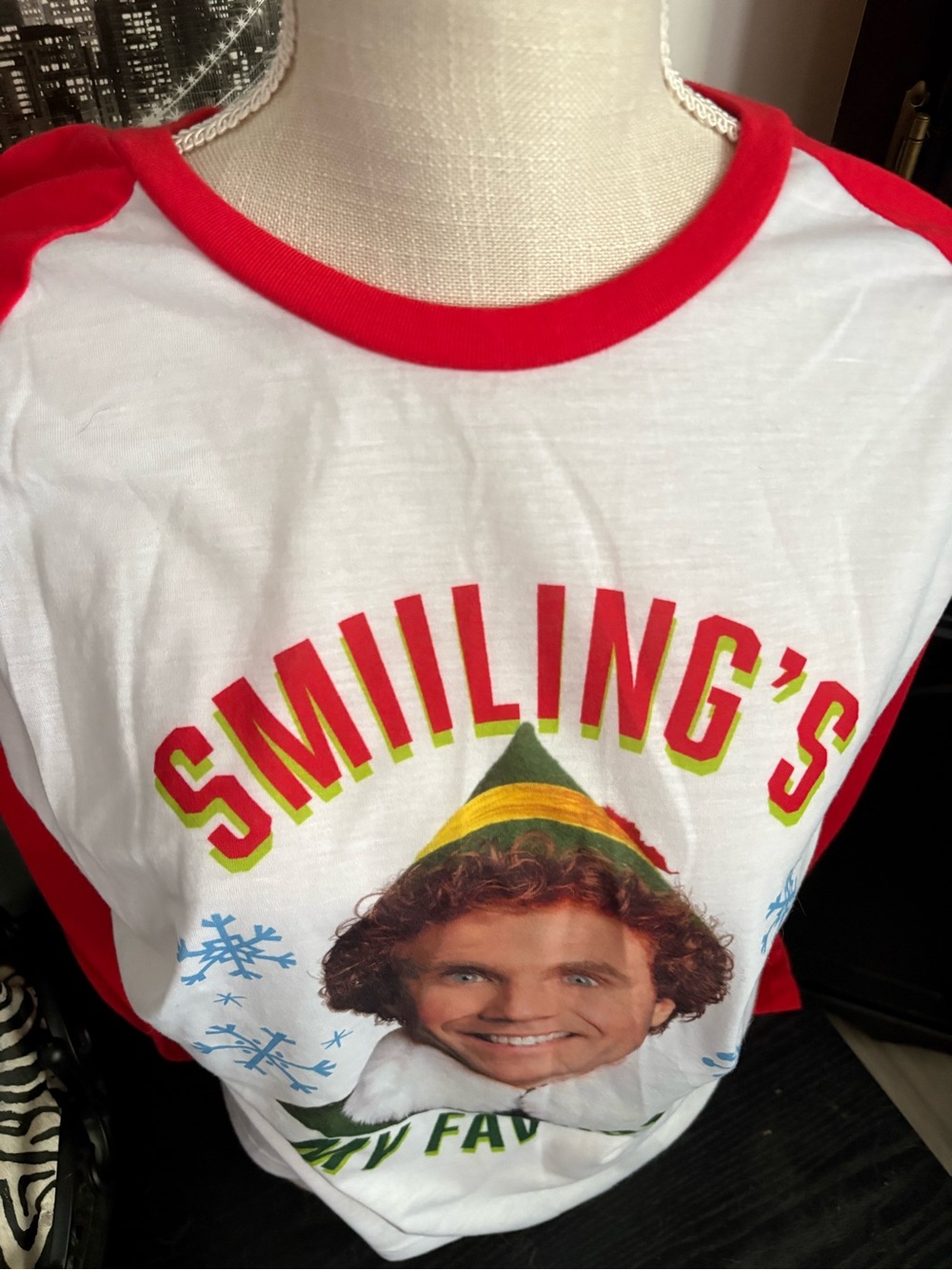 Smilings Elf Graphic Large